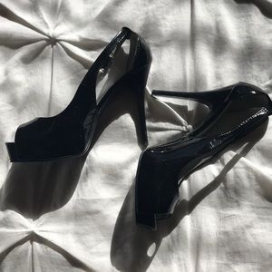 Worthington black high heel